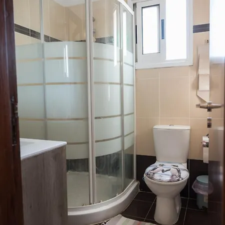 Modern 2br - Near Casino & Mymall - 3km לימסול