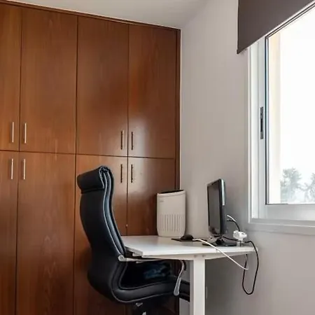Modern 2br - Near Casino&mymall - 3km Apartment Limassol