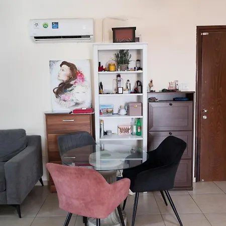 Apartment Modern 2br - Near Casino & Mymall - 3km *
